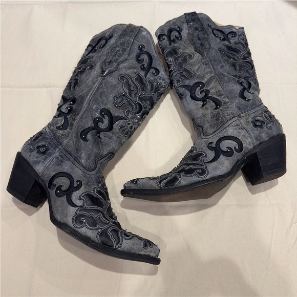 Corral Women's Black Studded Inlay Embroidered square toe Western Boots - Picture 3 of 9